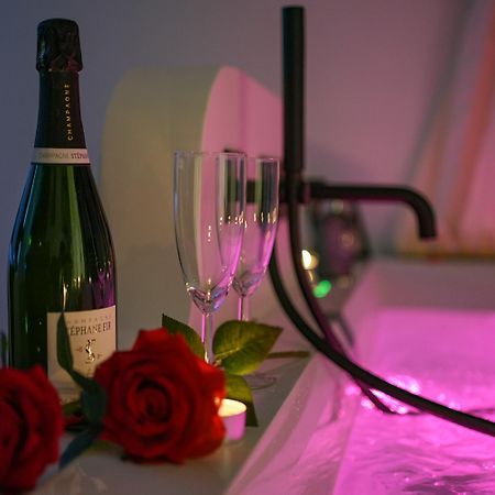 La Nuit Sous Les Etoiles Apartment Нанси Екстериор снимка